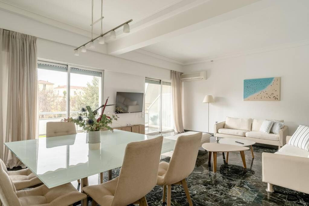 Elegant 2Bd Evelpidon Apartment Athen Exterior foto